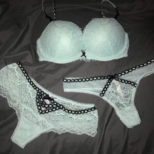 Victoria’s Secret blue with black lace 32D bra and panties XS set
